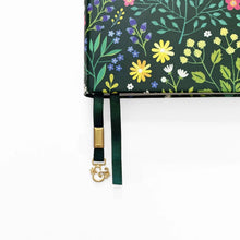 Cargar imagen en el visor de la galería, A5 Spring Butterflies blanco de puntos